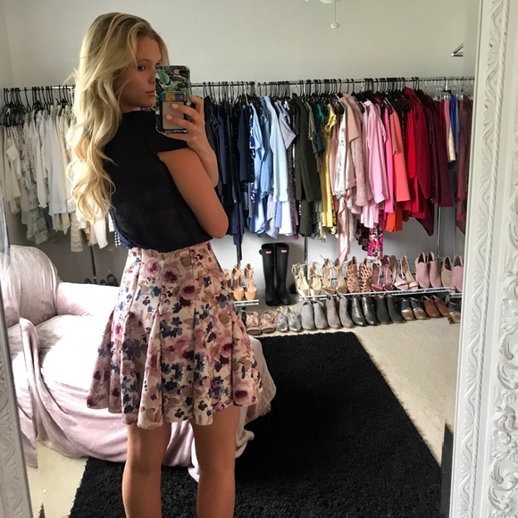 LC Lauren Conrad Runway Floral Skirt in Pink - Picture 3 of 6